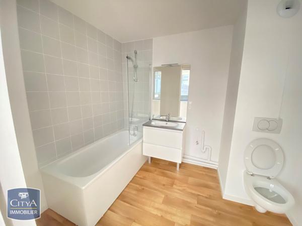 Appartement à louer 2 pièces 62.5m²