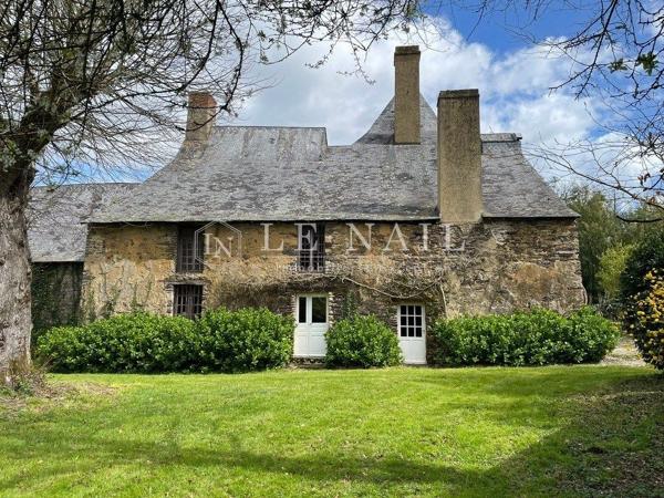 Élégant château de campagne des XVIIe et XVIIIe siècles au cœur de la Haute-Bretagne