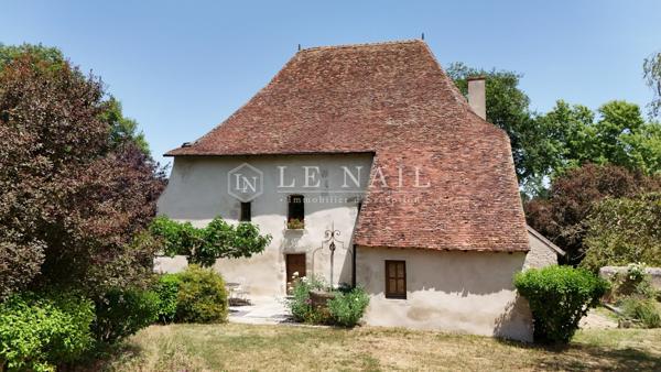 Manoir du XVe siècle en Bourbonnais