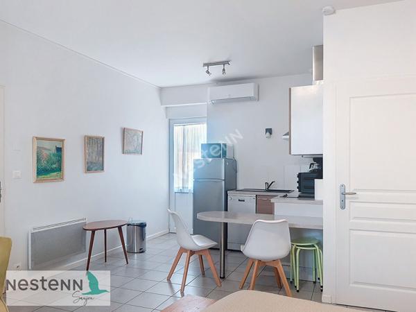 Immeuble de 4 studios parfaitement rénovés à vendre au centre de Saujon à quelques minutes des thermes.