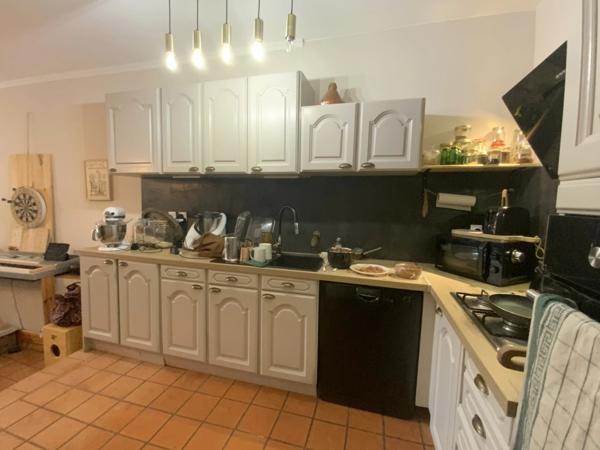 Maison de village avec local commercial 6 pièces SAINT MICHEL L'OBSERVATOIRE (04)