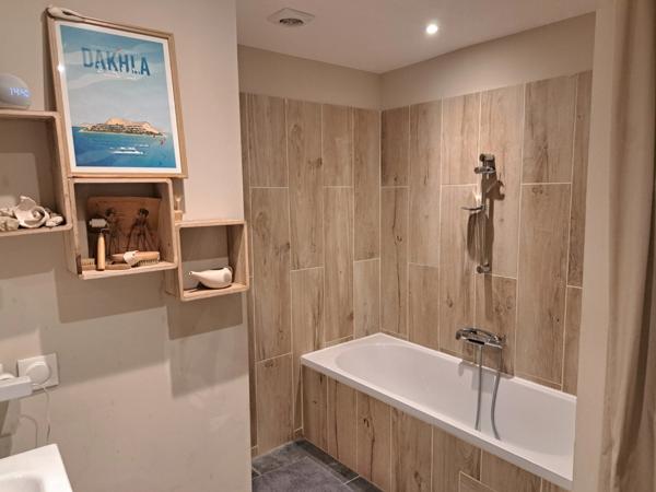 Maison de village avec local commercial 6 pièces SAINT MICHEL L'OBSERVATOIRE (04)