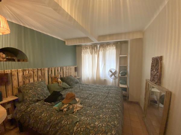 Maison de village avec local commercial 6 pièces SAINT MICHEL L'OBSERVATOIRE (04)