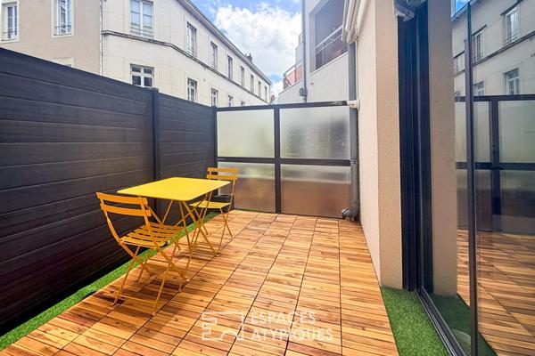 Place du Sanitat: Bel appartement lumineux avec terrasse et garage