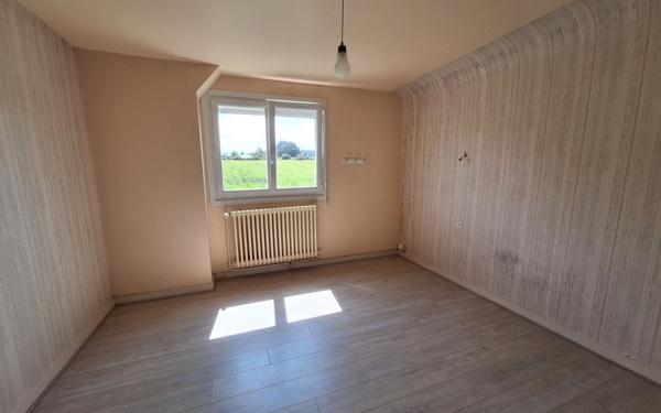 Maison à vendre    6 pièces • 105 m2 Plougasnou