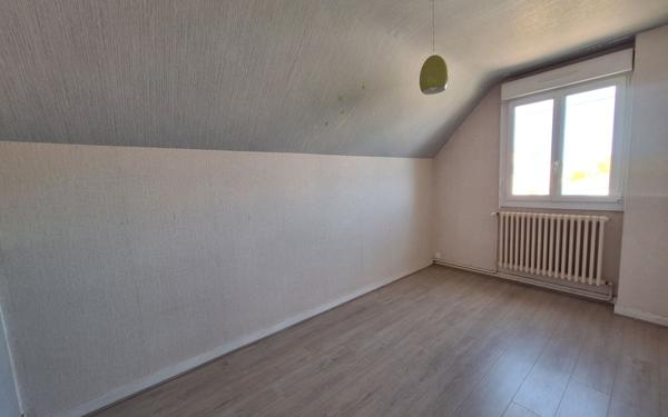 Maison à vendre    6 pièces • 105 m2 Plougasnou