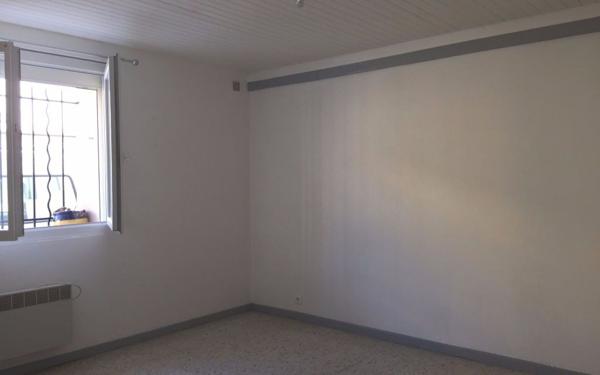 Appartement à vendre    3 pièces • 69 m2 Mèze