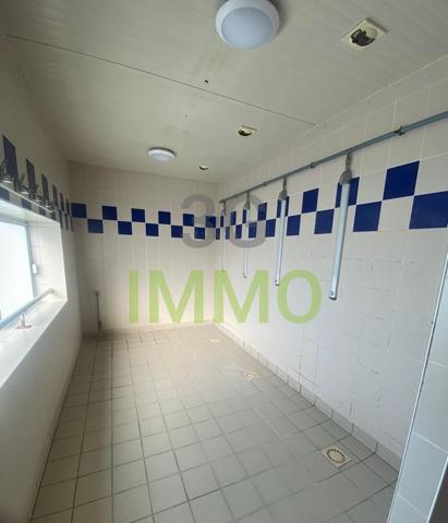 Location / Local Commercial