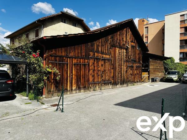 Grange à fort potentiel à CLUSES (quartier de la Sardagne)