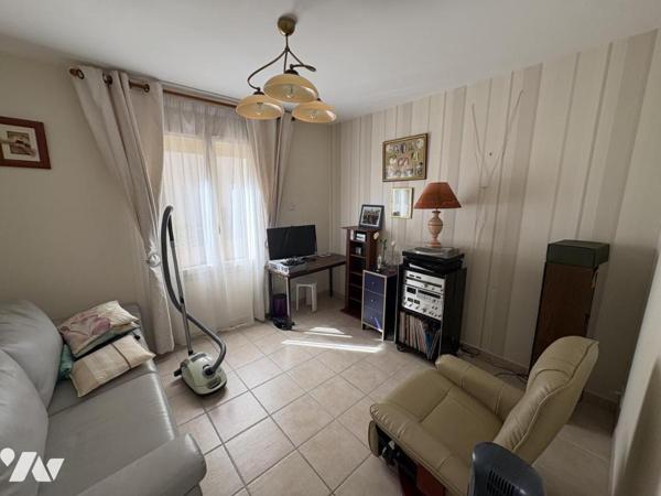 NIORT QUARTIER STE PEZENNE, pavillon de plain-pied de 139 m² 