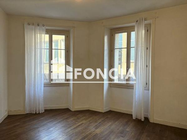 Location Appartement 3 pièces 63.6 m² - 10 RUE DU DOCTEUR ROUX Rennes 35000