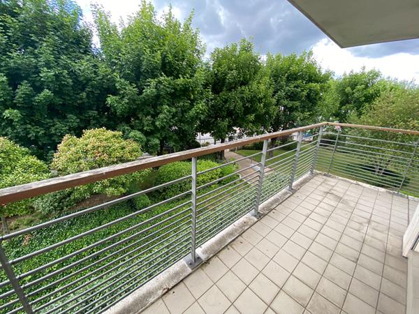 A LOUER 4 pièces proche T6