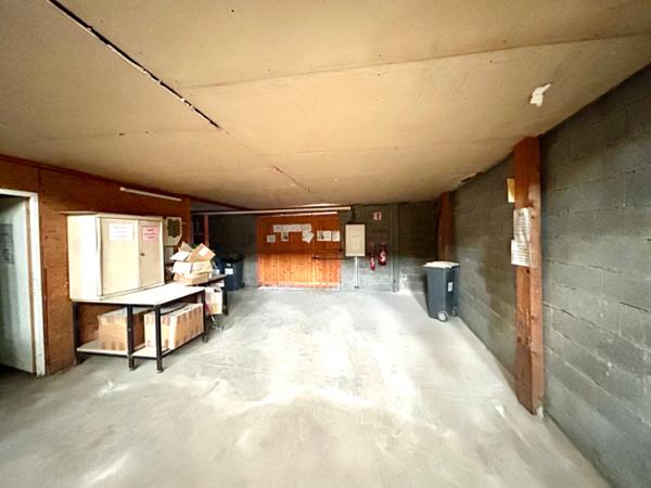 FRONTENEX (73) - Entrepôt et Bureaux 630 m2 + terrain 750 m2