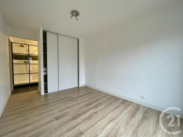 Appartement F4 à vendre  5 pièces - 102,94 m2 VILLEPARISIS - 77