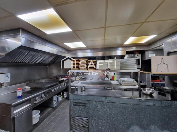 À VENDRE – FONDS DE COMMERCE RESTAURANT AVEC TERRASSE PROCHE DE L'A10