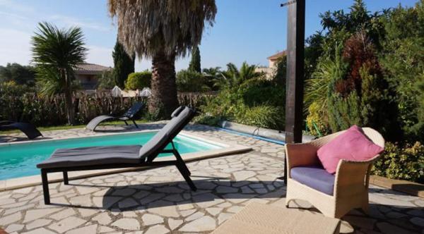BAGES - Maison MEUBLEE - proche Narbonne - 5 pièces 92m2 - piscine - jardin + garage