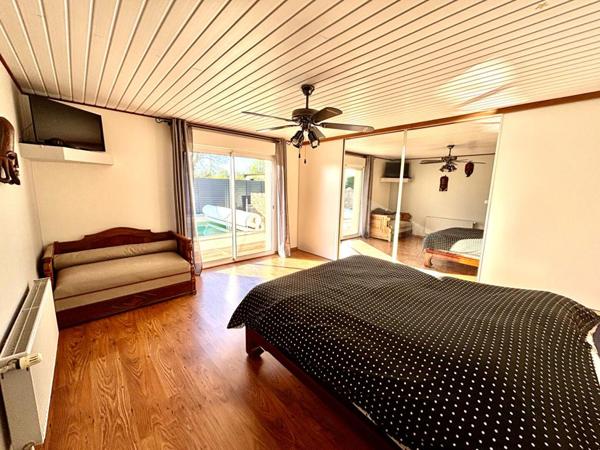 Maison 7 pièce(s) 175 m2 avec piscine