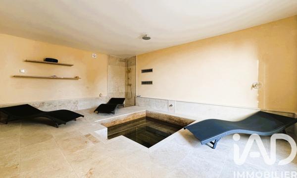 Maison à vendre 10 pièces 351 m² Saint-Gervais-sur-Couches