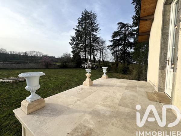 Maison à vendre 10 pièces 351 m² Saint-Gervais-sur-Couches