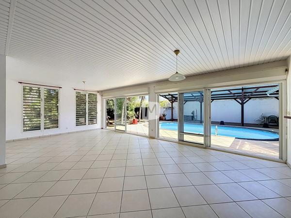 DPT GUYANE, à vendre RÉMIRE-MONTJOLY Maison T4 + Appartement T2 de 219 m²