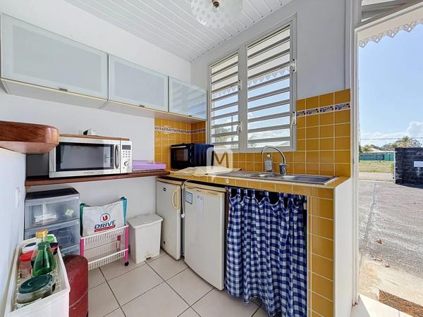 DPT GUYANE, à vendre RÉMIRE-MONTJOLY Maison T4 + Appartement T2 de 219 m²