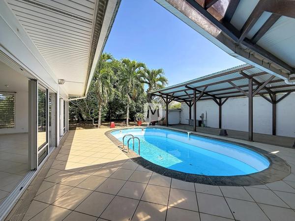 DPT GUYANE, à vendre RÉMIRE-MONTJOLY Maison T4 + Appartement T2 de 219 m²