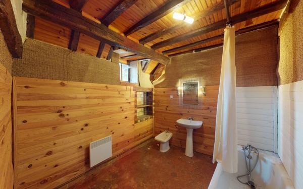 Maison à vendre    4 pièces • 144 m2 Sury-en-Vaux