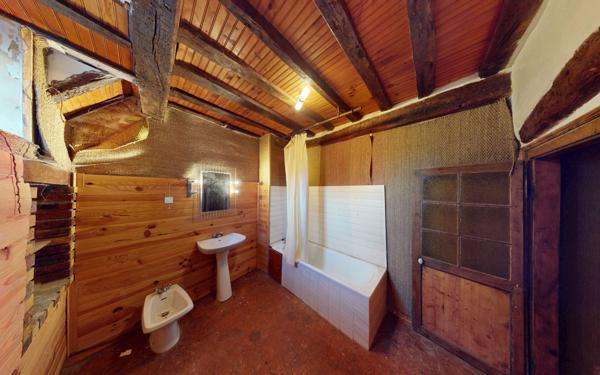 Maison à vendre    4 pièces • 144 m2 Sury-en-Vaux