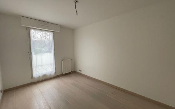 Appartement à vendre    4 pièces • 90,01 m2 Montigny-le-Bretonneux