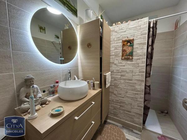 Appartement à louer 3 pièces 69m²