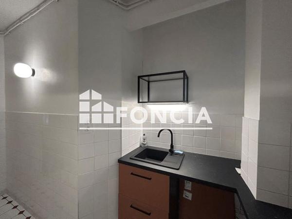 Location Appartement 3 pièces 73.29 m² - 17 RUE OLIER Paris 75015