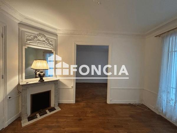 Location Appartement 3 pièces 73.29 m² - 17 RUE OLIER Paris 75015