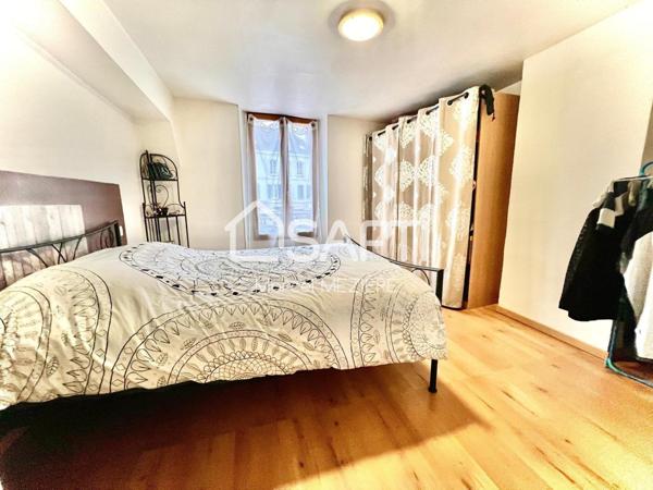 T3 coeur de ville, cour privative.