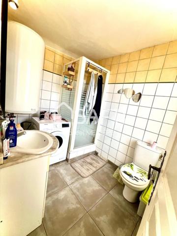 T3 coeur de ville, cour privative.