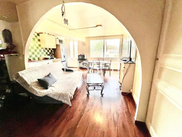 T3 coeur de ville, cour privative.