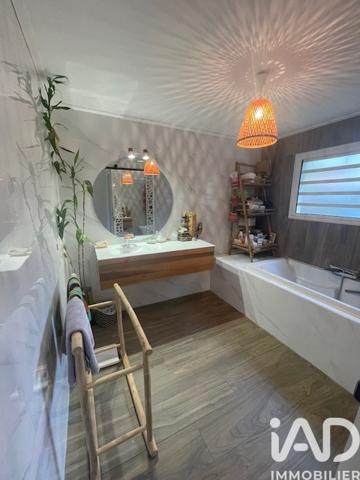 Maison à vendre 7 pièces 170 m² Sainte-Suzanne