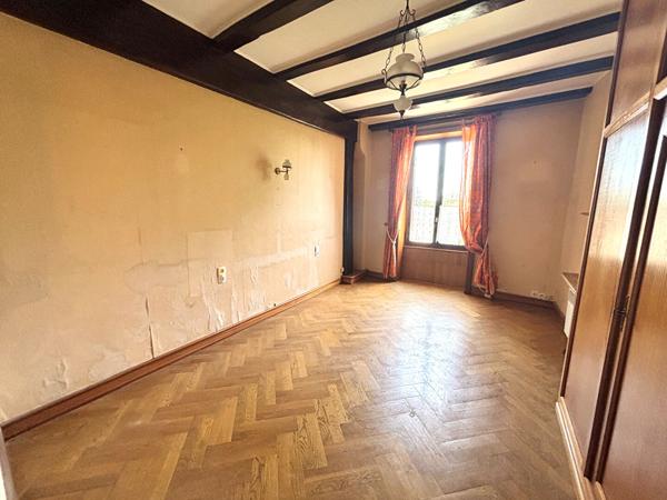 Maison 7 pièces à vendre à Pontoise - 315 000 € 315 000 € **  - Référence  11281