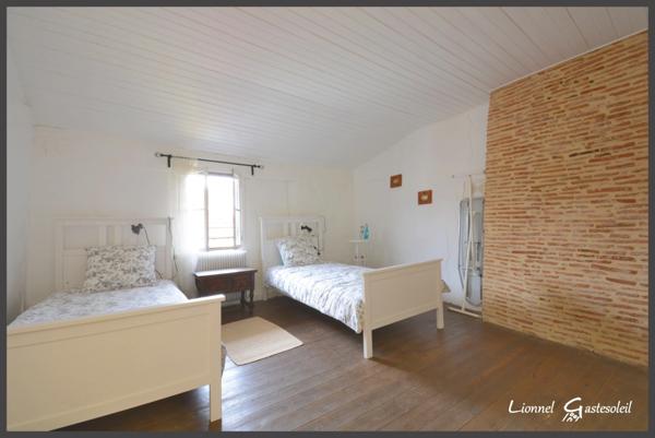 Maison à vendre 3/4 chambres à colombages au cœur de la bastide, idéale pour vivre ou investir à deux pas de la Dordogne à SAINTE FOY LA GRANDE (33)