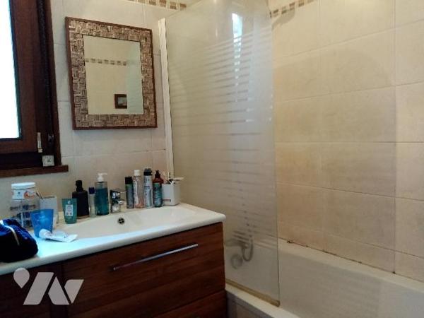 centre LE THOLY,  exposition sud, pavillon traditionnel de 98.85 m2 avec terrain de 550 m²