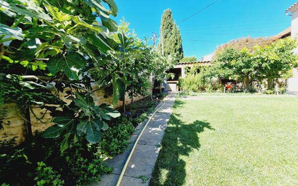 Maison à vendre    7 pièces • 187 m2 Carpentras