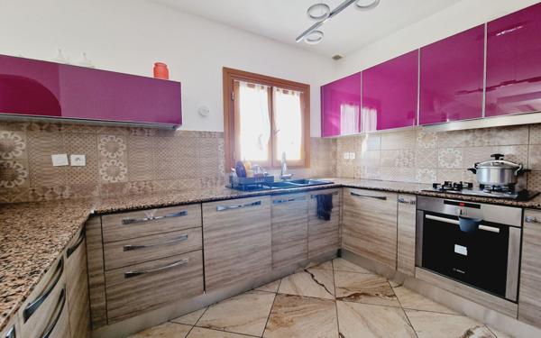 Maison à vendre    7 pièces • 187 m2 Carpentras