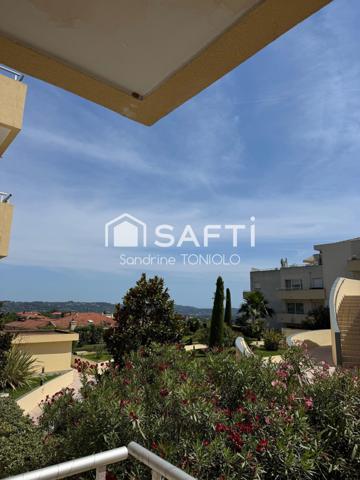 Appartement 3 pièces dans résidence sécurisée avec piscine