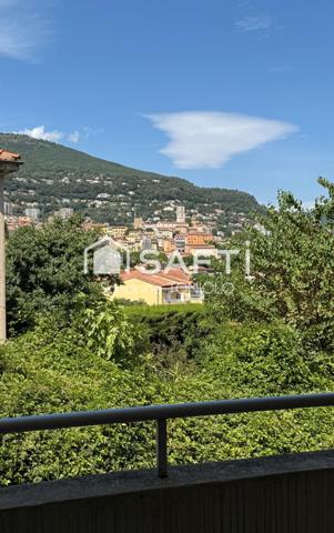 Appartement 3 pièces dans résidence sécurisée avec piscine