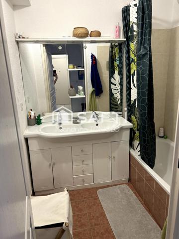 Appartement 3 pièces dans résidence sécurisée avec piscine