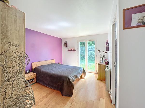 Maison coup de coeur à Mareuil-lès-Meaux - 6 chambres - 240 m2 - jardin de 836 m2 - garage double et nombreux stationnements