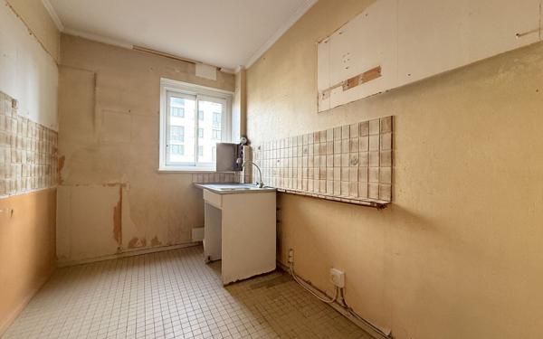 Appartement à vendre    4 pièces • 64,24 m2 Vanves