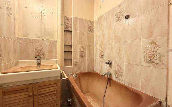 Appartement à vendre    4 pièces • 64,24 m2 Vanves