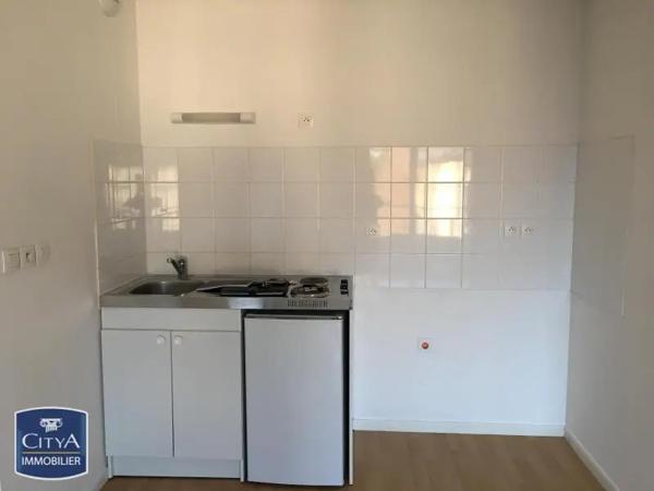 Appartement à louer 2 pièces 43.82m² Beuvrages (59192)