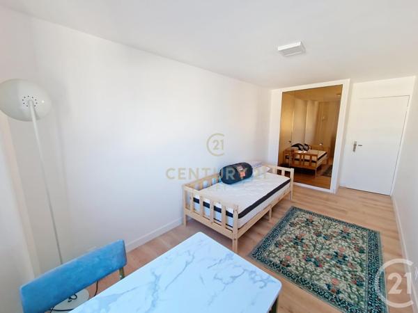 Appartement F6 à vendre  6 pièces - 76 m2 NOISY LE GRAND - 93