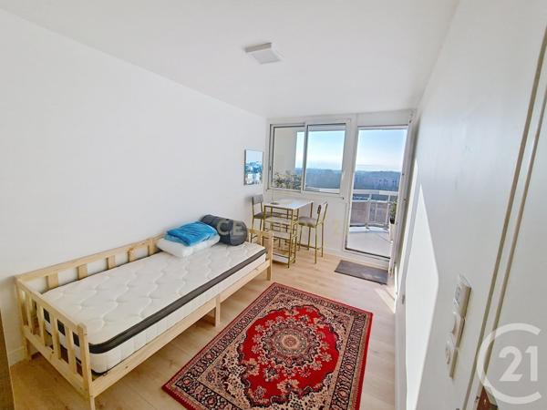 Appartement F6 à vendre  6 pièces - 76 m2 NOISY LE GRAND - 93